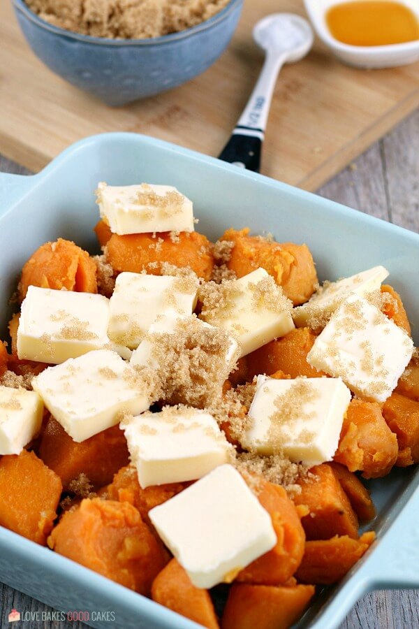 Learn how to make candied yams for your next family meal, it's so simple! This candied sweet potatoes recipe is easy and delicious! Adding brown sugar to the yams recipe is the most tasty part of the whole process!